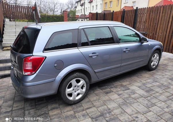 Opel Astra cena 9500 przebieg: 235000, rok produkcji 2007 z Elbląg małe 67